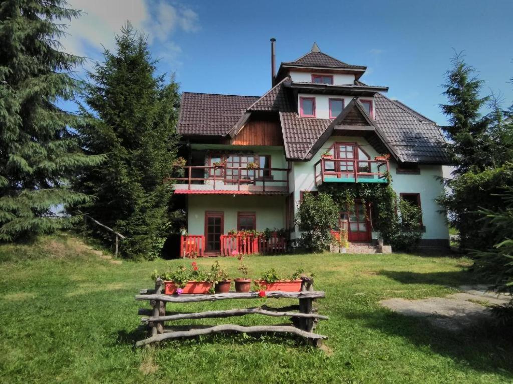 Casa Paltin Vila Si Cabane Poiana Stampei Экстерьер фото